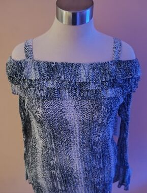 Kaeylyn Max II Off-Shoulder Ruffle Bohemian Sheer Top (White/Black Print)